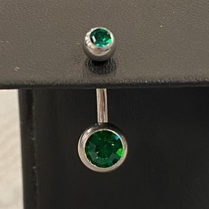 Emerald Jewel Belly Button Ring
